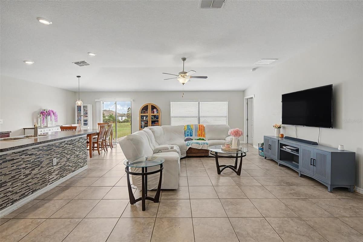 9625 SAGE CREEK DRIVE — photo 14 of 55