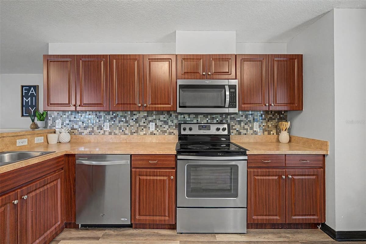 15373 CALLISTA LANE — photo 15 of 44