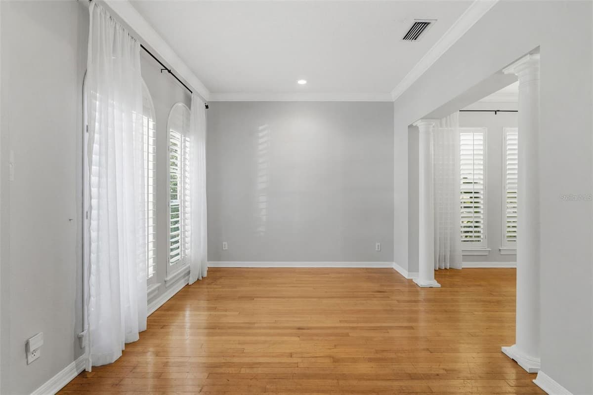 3710 LEONA STREET — photo 5 of 30