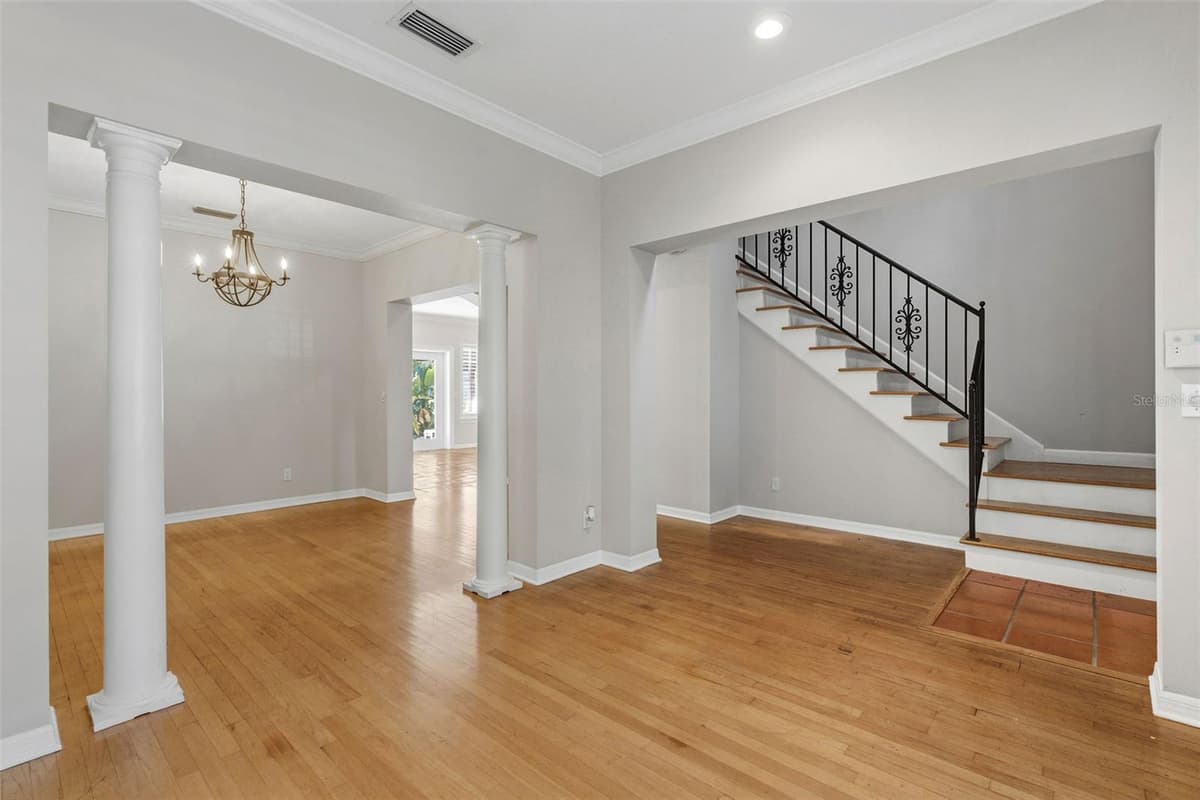 3710 LEONA STREET — photo 6 of 30