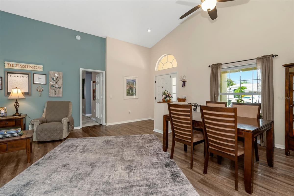 13853 PIMBERTON DRIVE — photo 4 of 47