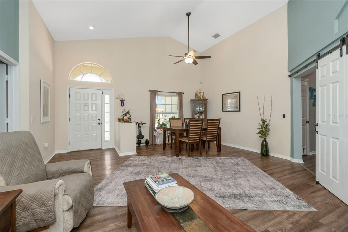13853 PIMBERTON DRIVE — photo 6 of 47