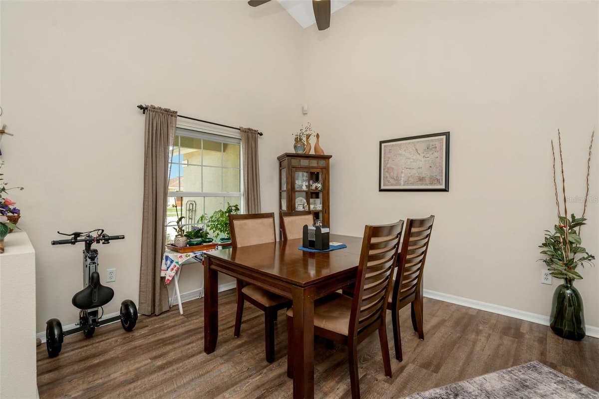 13853 PIMBERTON DRIVE — photo 3 of 47