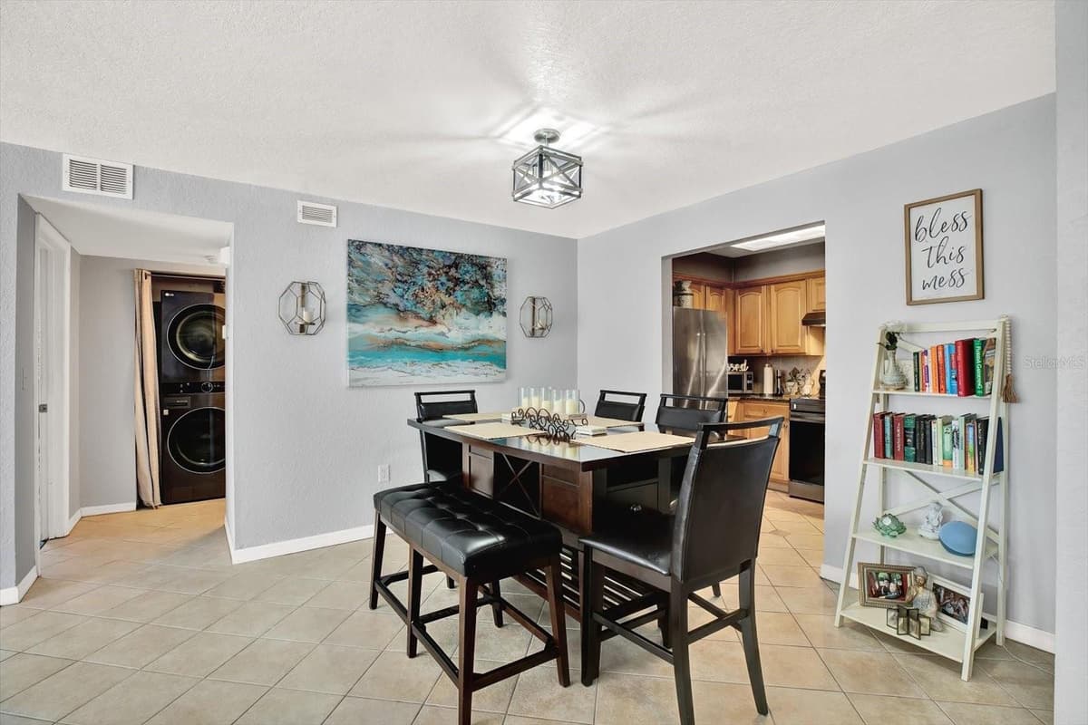 6100 GULFPORT BOULEVARD — photo 9 of 21