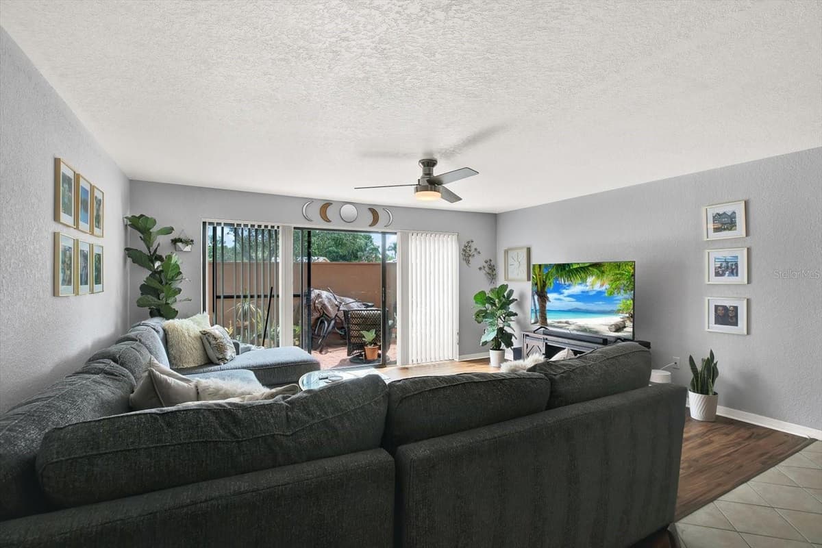 6100 GULFPORT BOULEVARD — photo 4 of 21