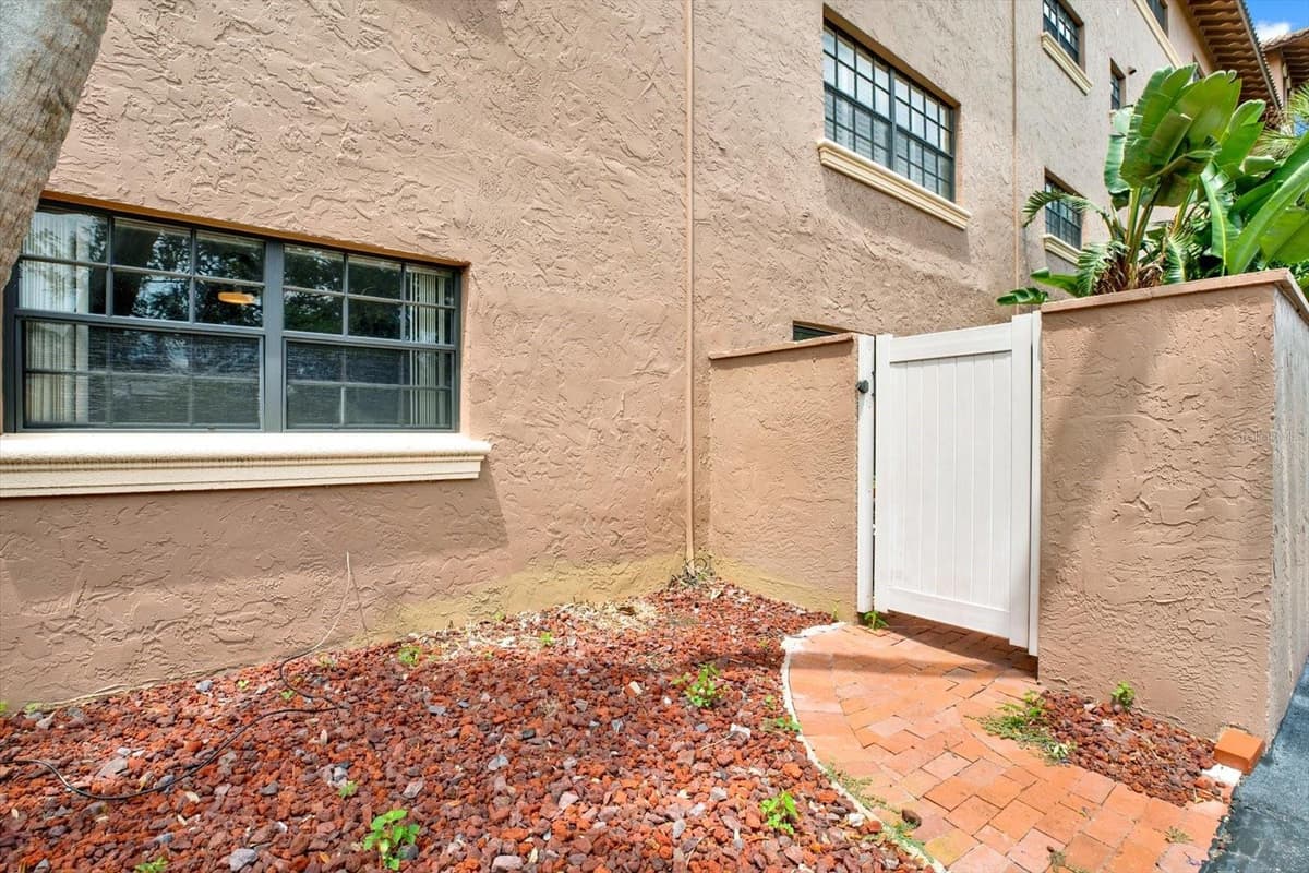 6100 GULFPORT BOULEVARD — photo 19 of 21