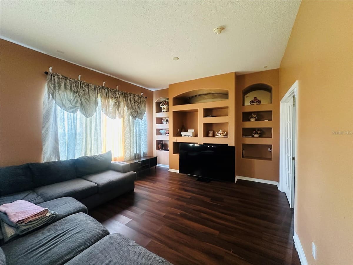 2530 SAND ARBOR CIRCLE — photo 16 of 17