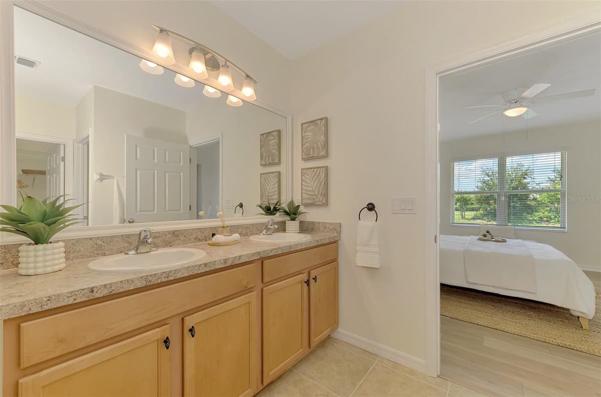 8905 EXCELSIOR LOOP — photo 28 of 51