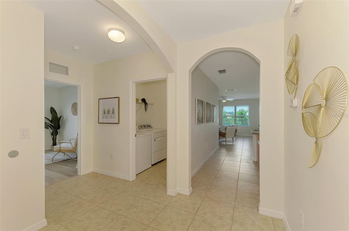 8905 EXCELSIOR LOOP — photo 4 of 51