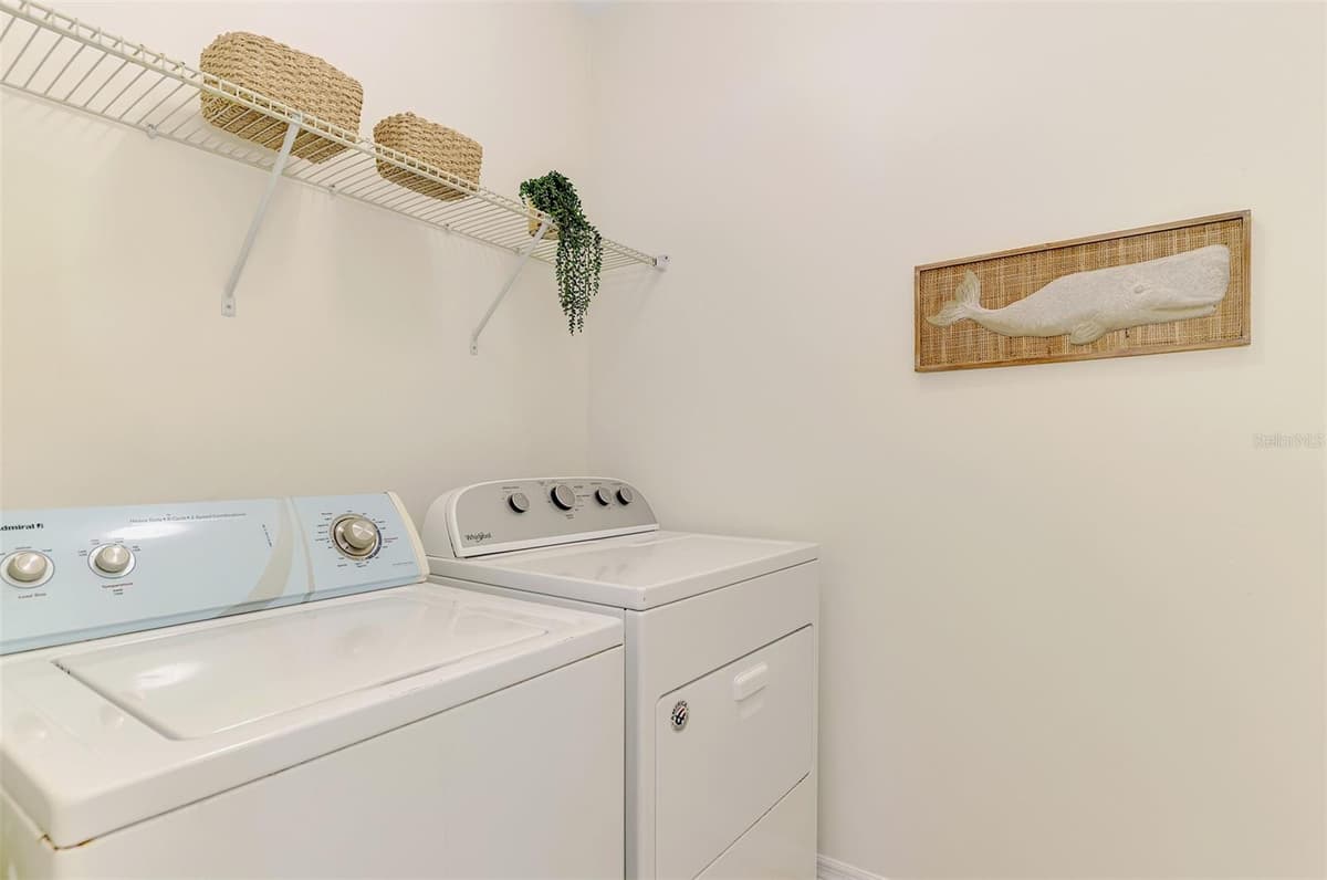 8905 EXCELSIOR LOOP — photo 37 of 51