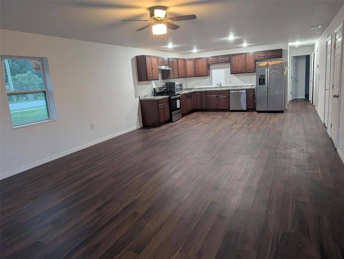 776 BROADWAY STREET — photo 3 of 9