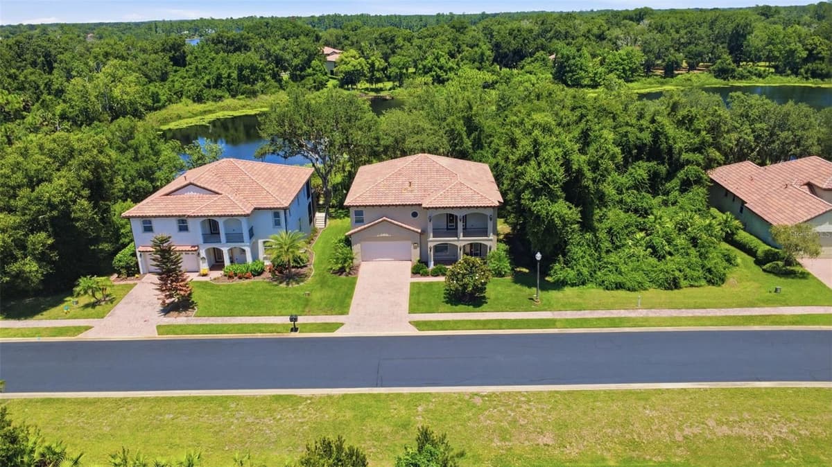 750 ONYX PARKWAY — photo 31 of 34