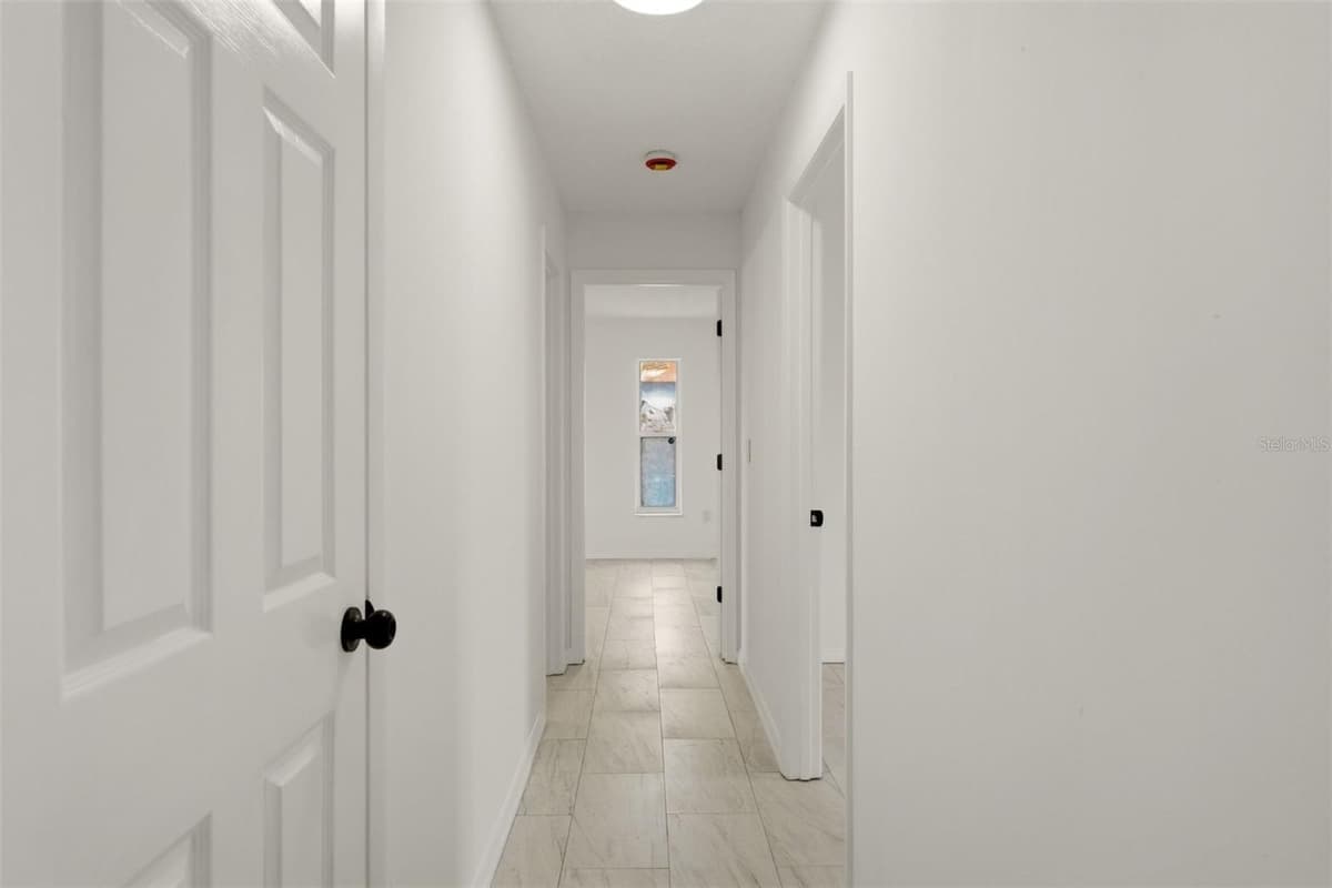 192 ANNAPOLIS LANE — photo 9 of 19