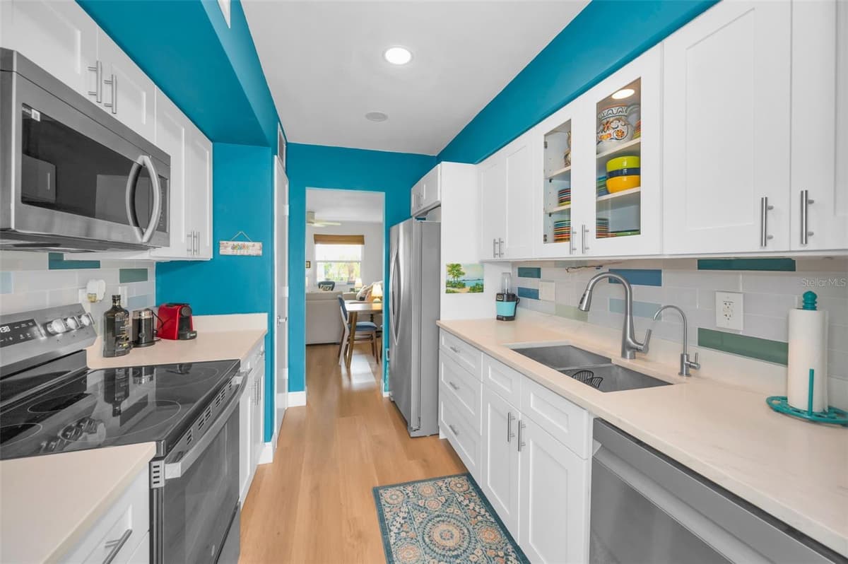 845 SKY LOCH DRIVE — photo 17 of 64