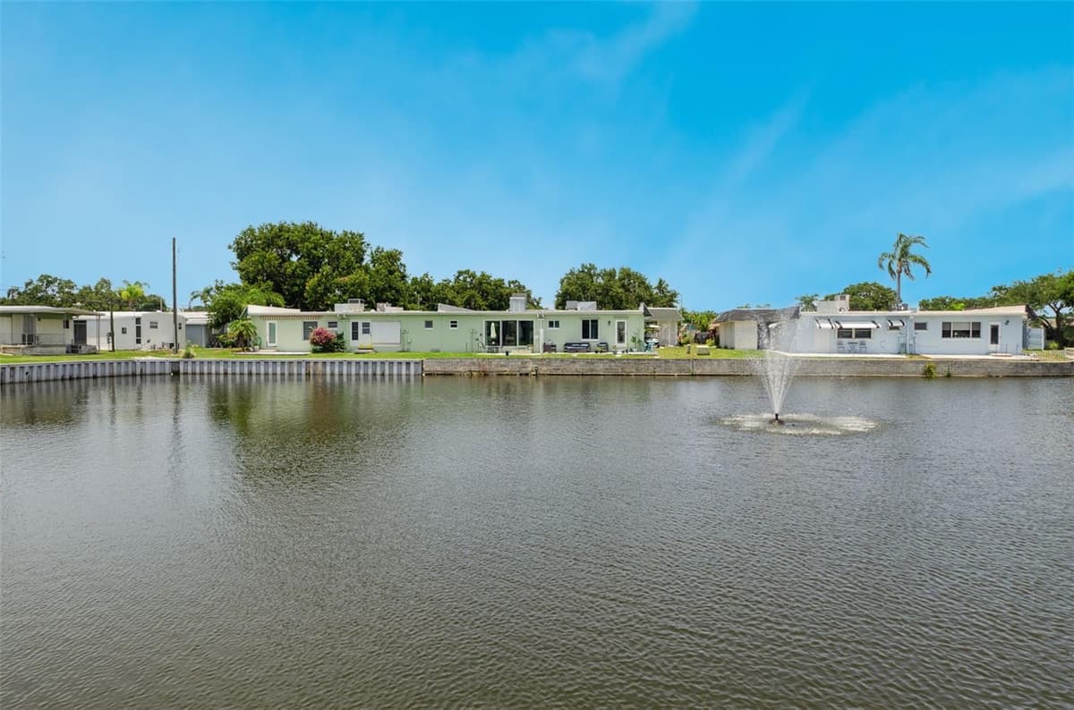 845 SKY LOCH DRIVE — photo 43 of 64