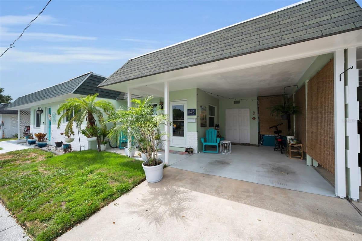 845 SKY LOCH DRIVE — photo 4 of 64