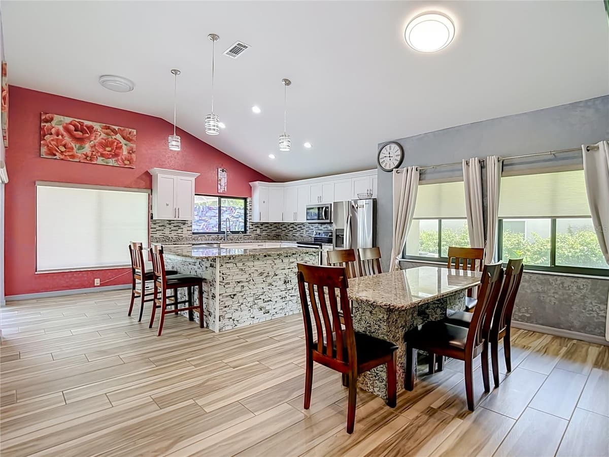 16040 PENWOOD DRIVE — photo 11 of 79
