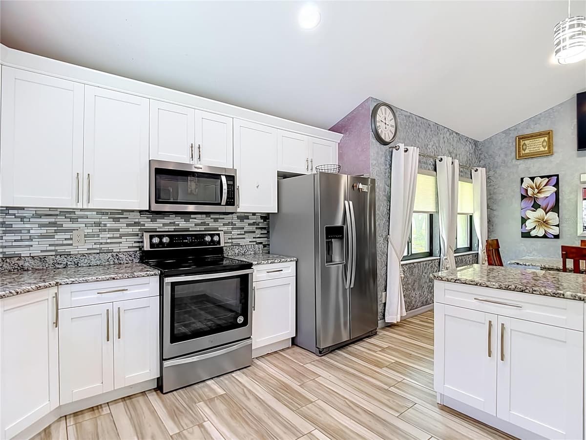 16040 PENWOOD DRIVE — photo 15 of 79