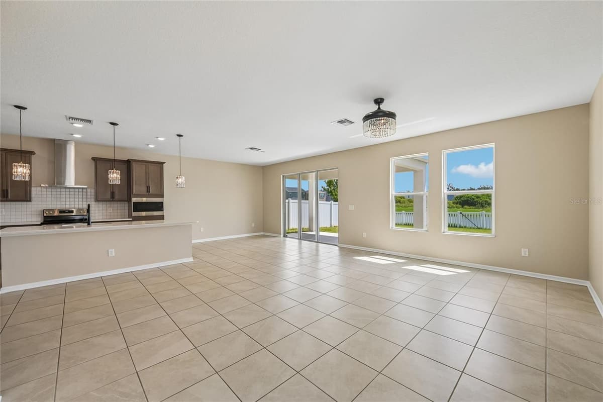 4702 BIRDSONG DRIVE — photo 6 of 51