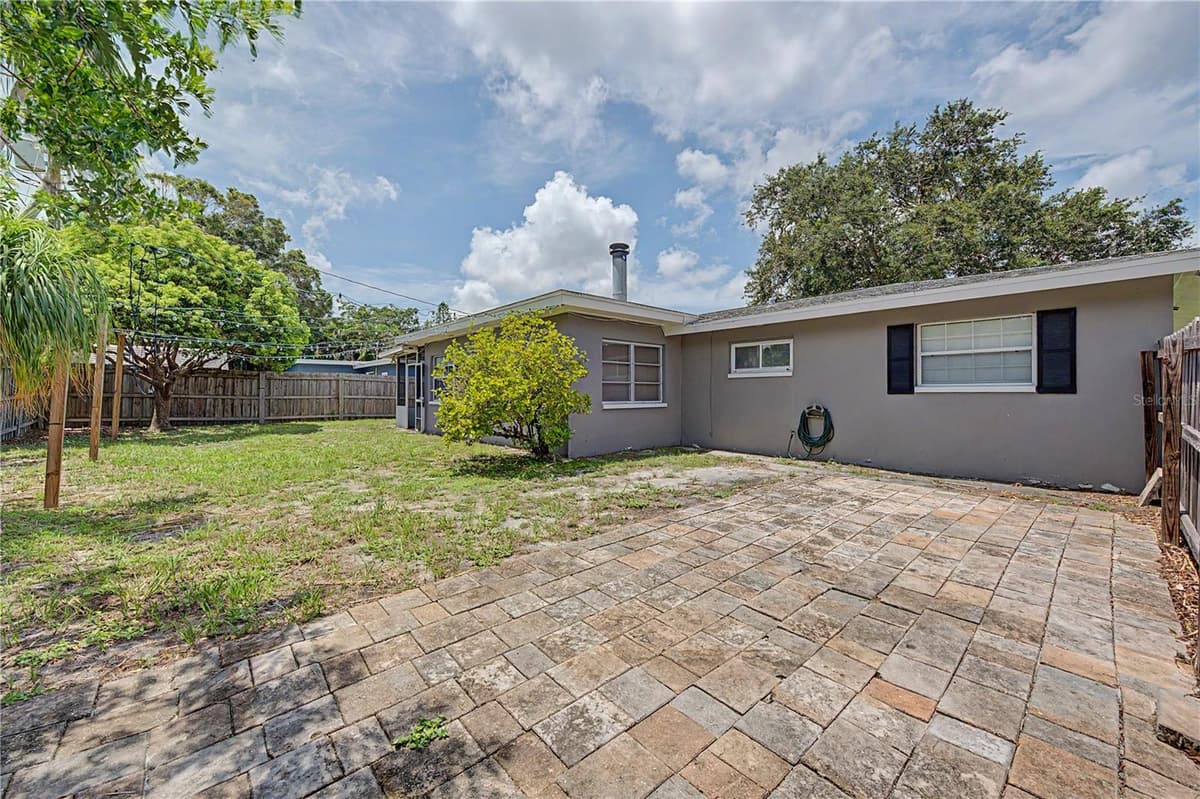 1223 SAN REMO AVENUE — photo 30 of 43