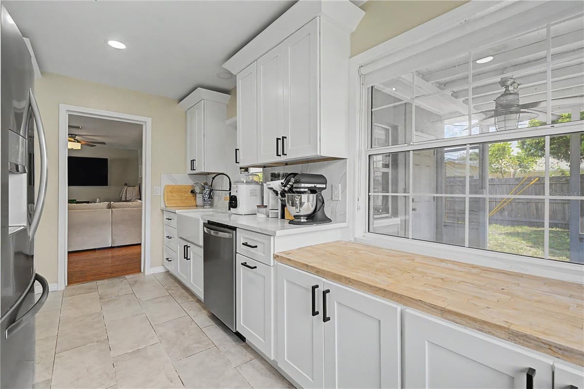1223 SAN REMO AVENUE — photo 15 of 43