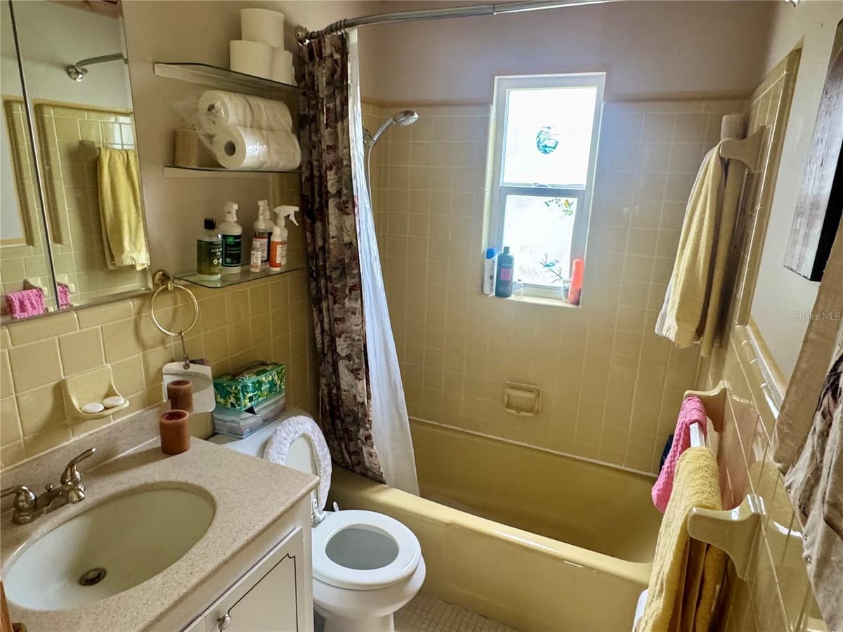 30 FERNHAM LANE — photo 20 of 25