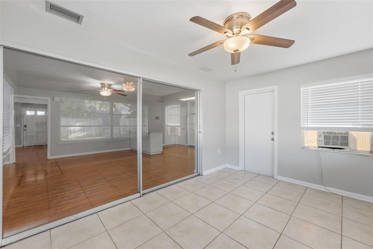 1387 BELLEVUE BOULEVARD — photo 18 of 42