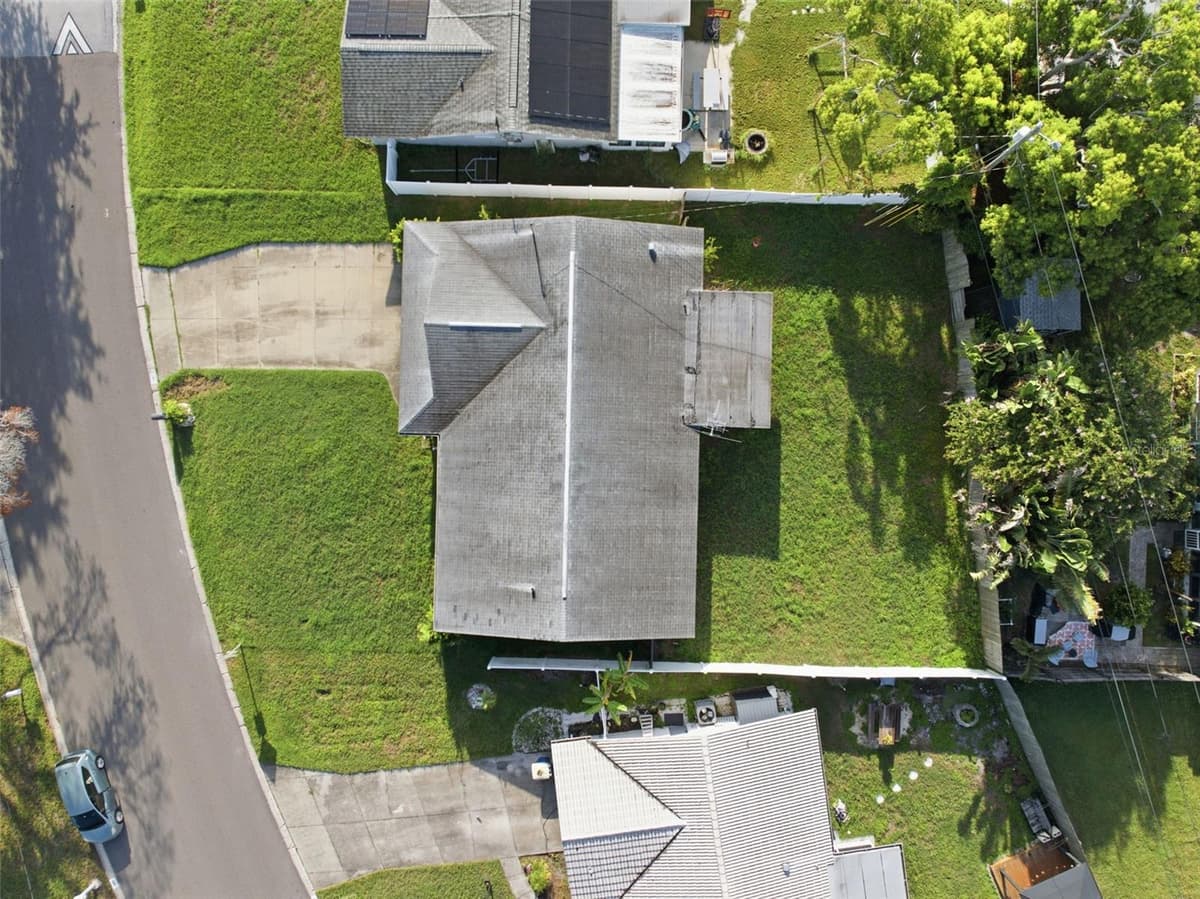 1387 BELLEVUE BOULEVARD — photo 38 of 42