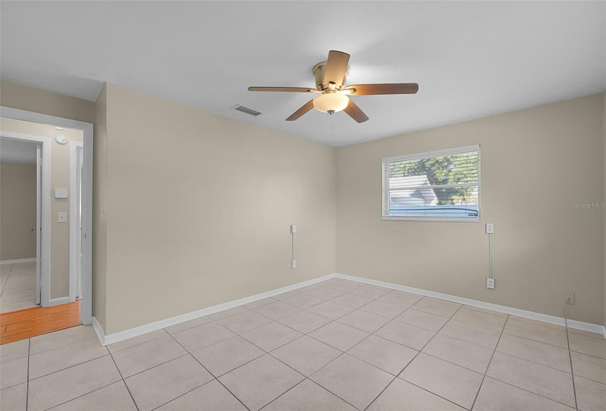 1387 BELLEVUE BOULEVARD — photo 27 of 42