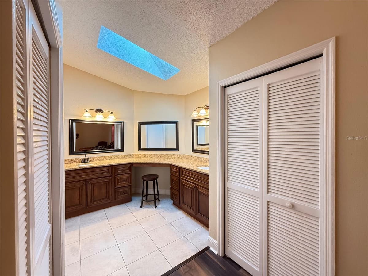 3210 THOROUGHBRED LOOP — photo 16 of 23