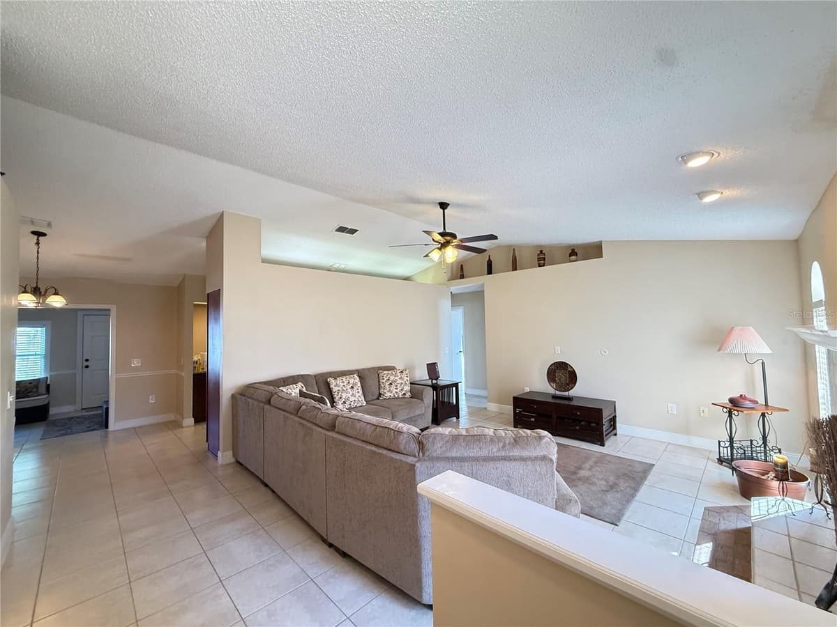 3210 THOROUGHBRED LOOP — photo 6 of 23