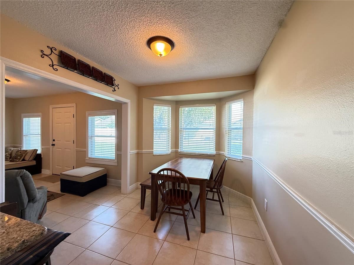 3210 THOROUGHBRED LOOP — photo 10 of 23