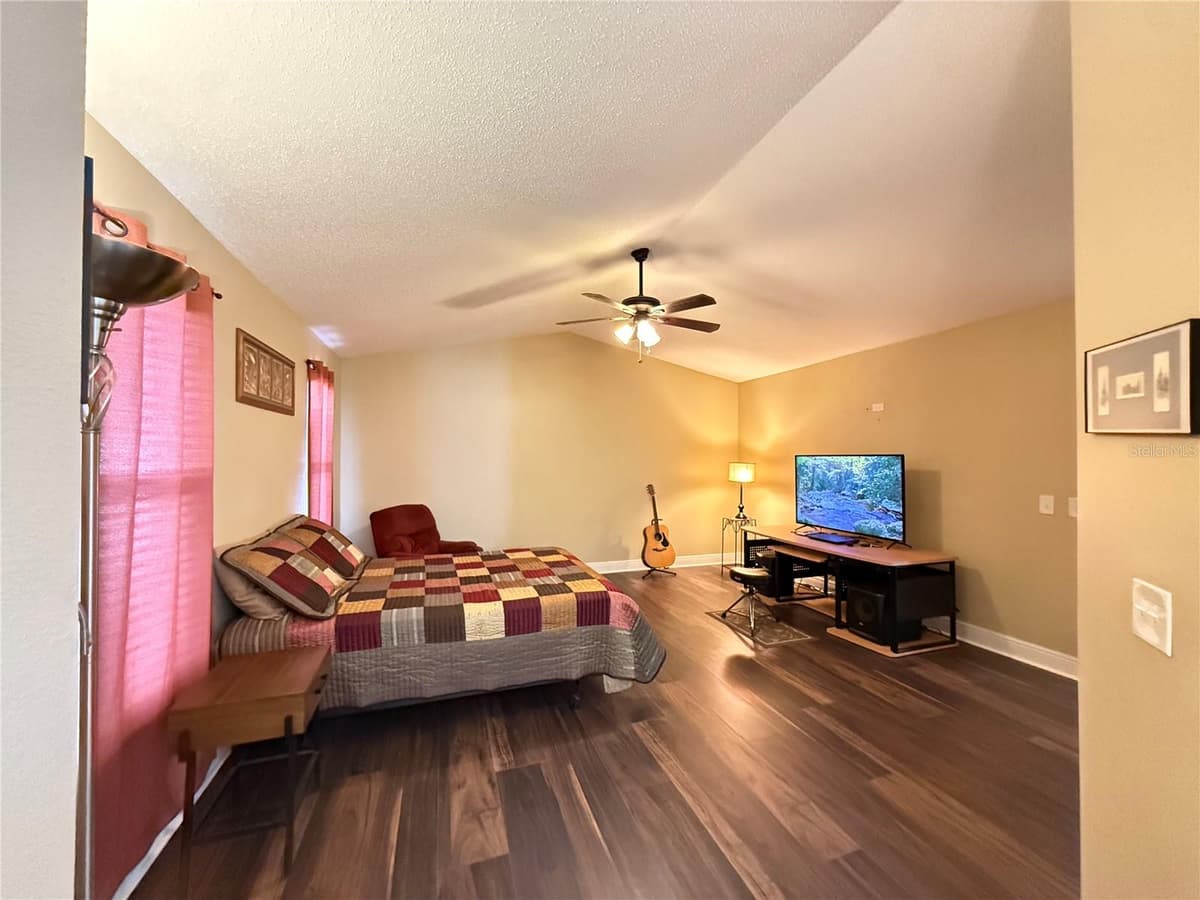 3210 THOROUGHBRED LOOP — photo 18 of 23