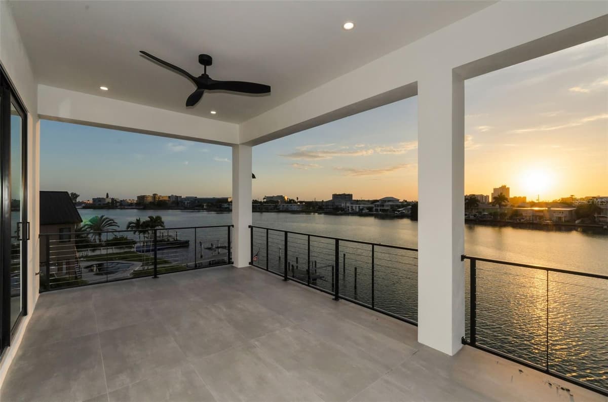 43 DOLPHIN DRIVE — photo 72 of 100