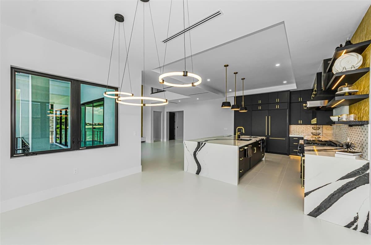 43 DOLPHIN DRIVE — photo 30 of 100