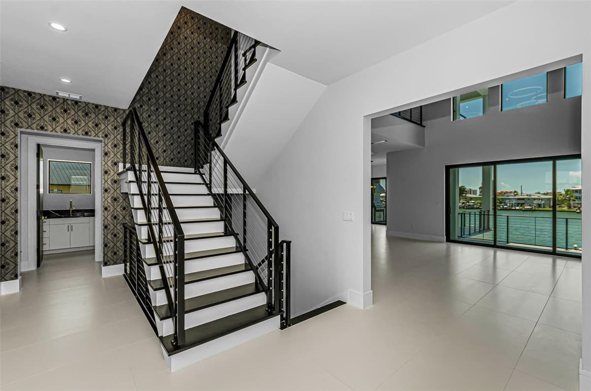 43 DOLPHIN DRIVE — photo 9 of 100