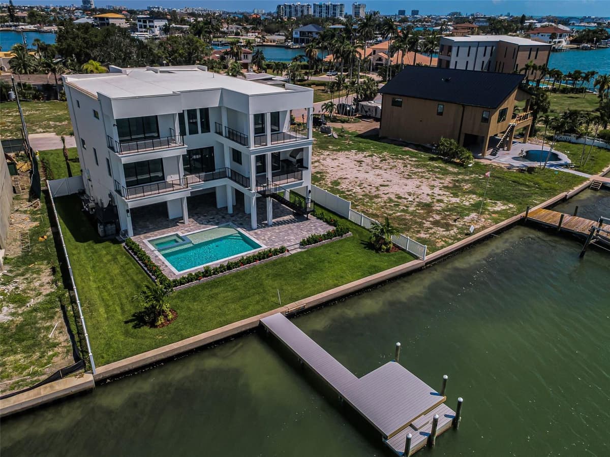 43 DOLPHIN DRIVE — photo 100 of 100