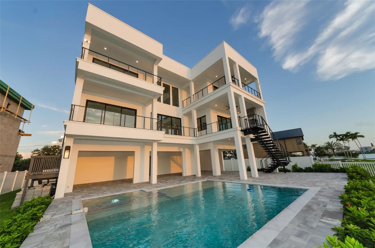 43 DOLPHIN DRIVE — photo 87 of 100