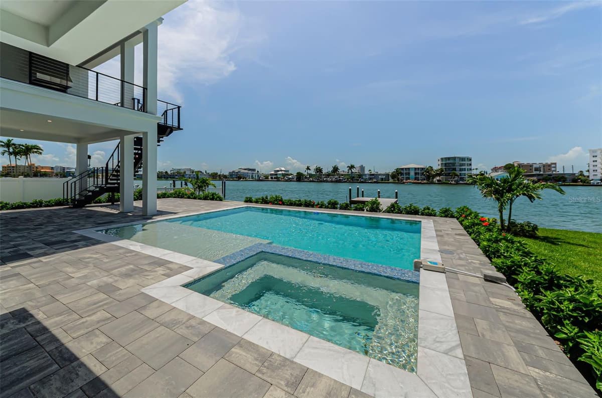 43 DOLPHIN DRIVE — photo 2 of 100