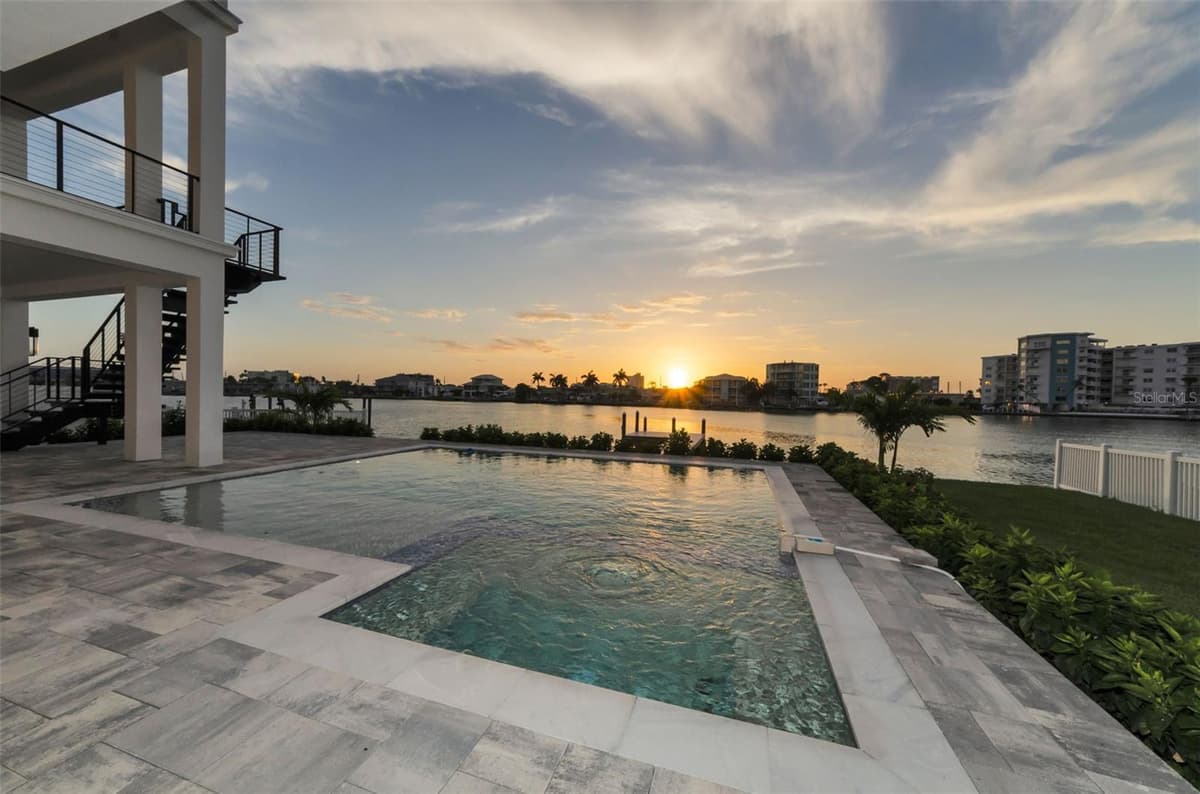 43 DOLPHIN DRIVE — photo 78 of 100