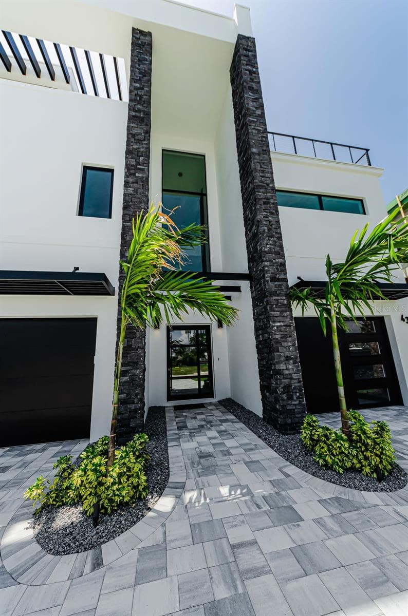 43 DOLPHIN DRIVE — photo 5 of 100