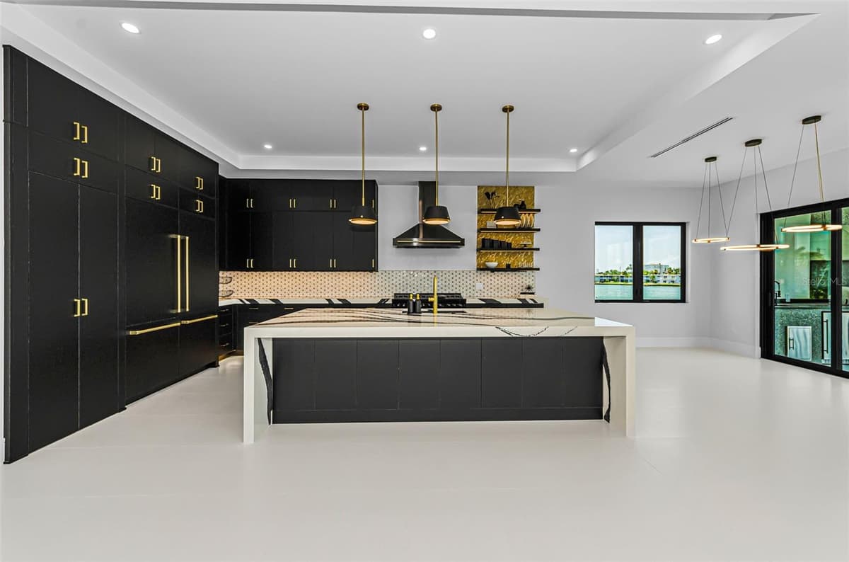 43 DOLPHIN DRIVE — photo 19 of 100