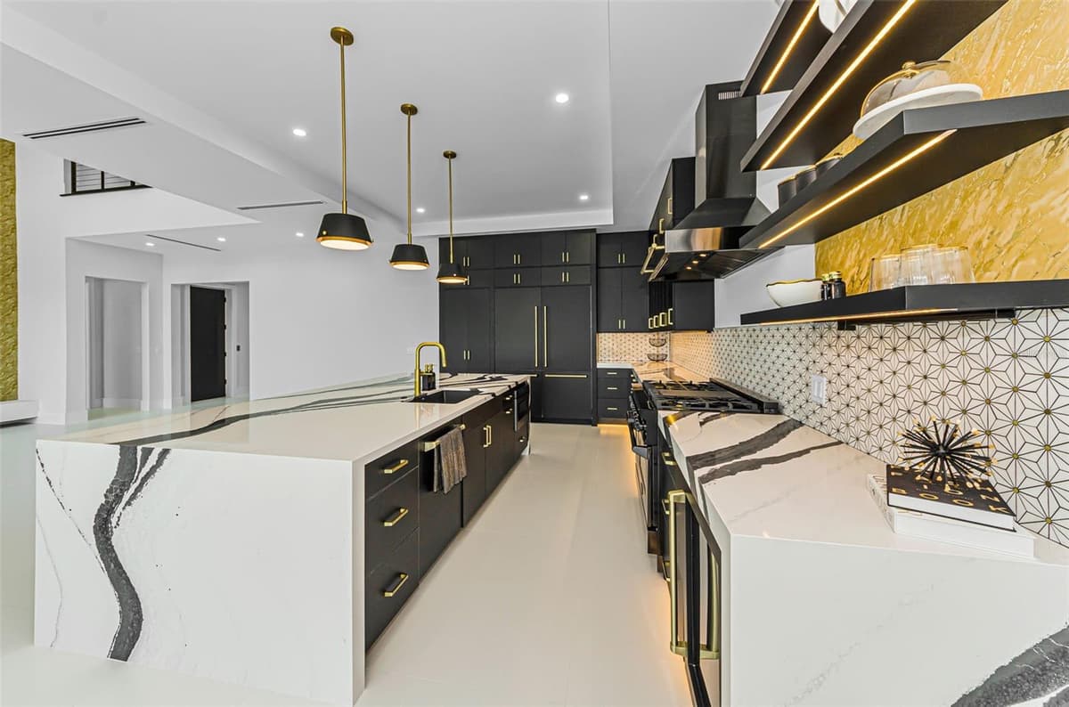 43 DOLPHIN DRIVE — photo 23 of 100