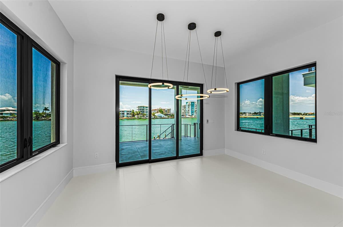 43 DOLPHIN DRIVE — photo 31 of 100