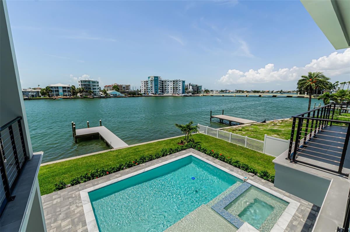 43 DOLPHIN DRIVE — photo 12 of 100