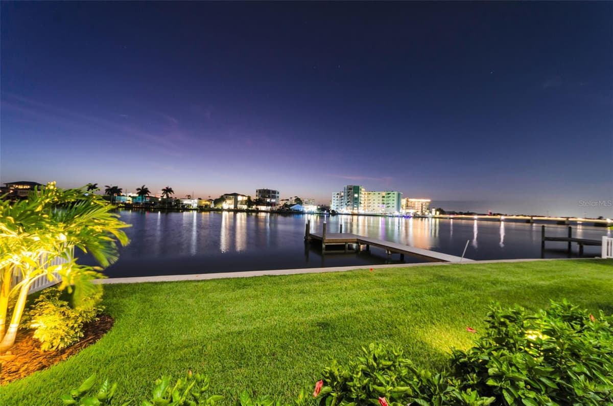 43 DOLPHIN DRIVE — photo 81 of 100