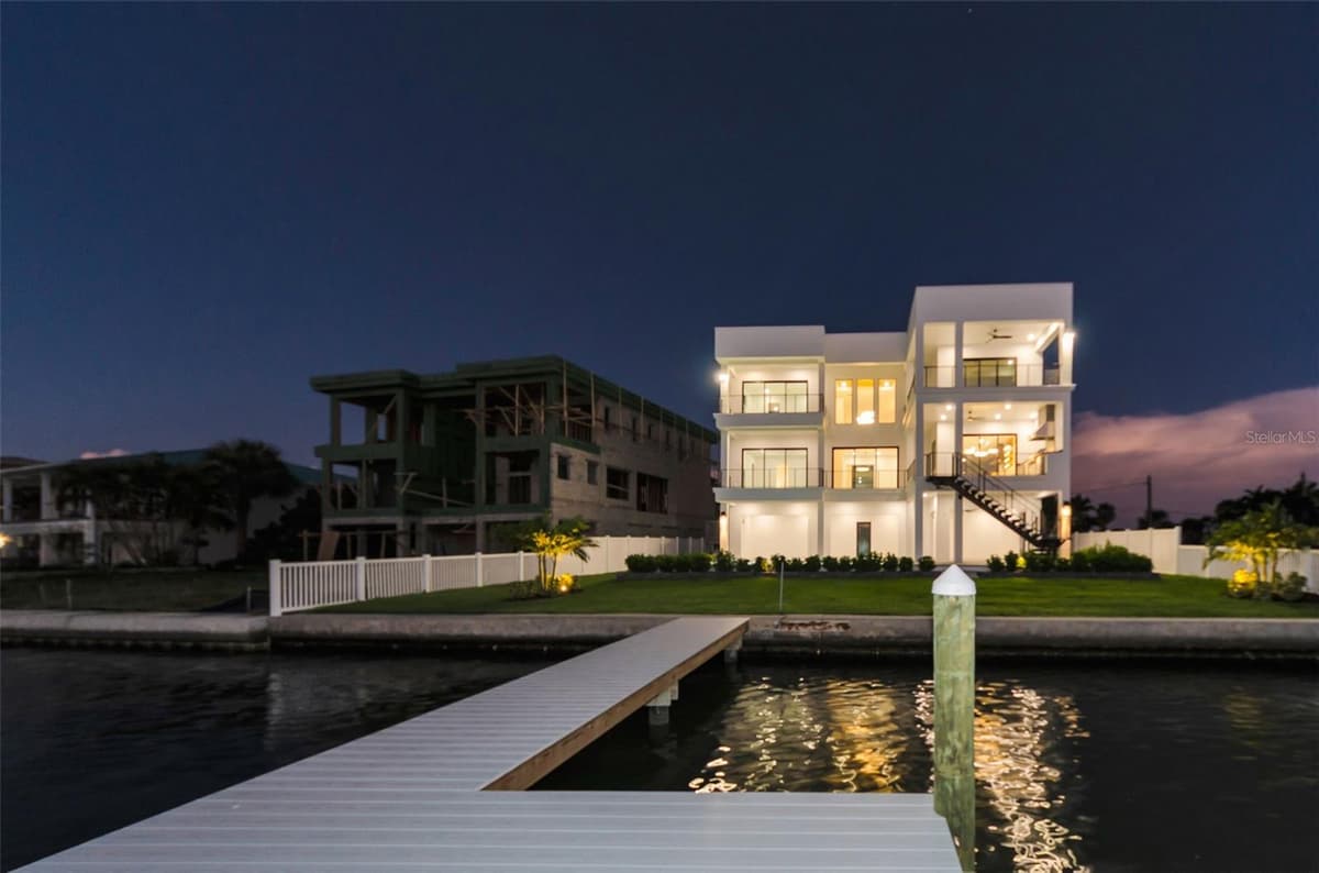 43 DOLPHIN DRIVE — photo 88 of 100