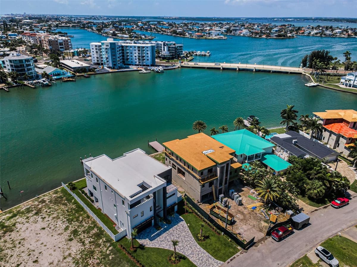 43 DOLPHIN DRIVE — photo 91 of 100