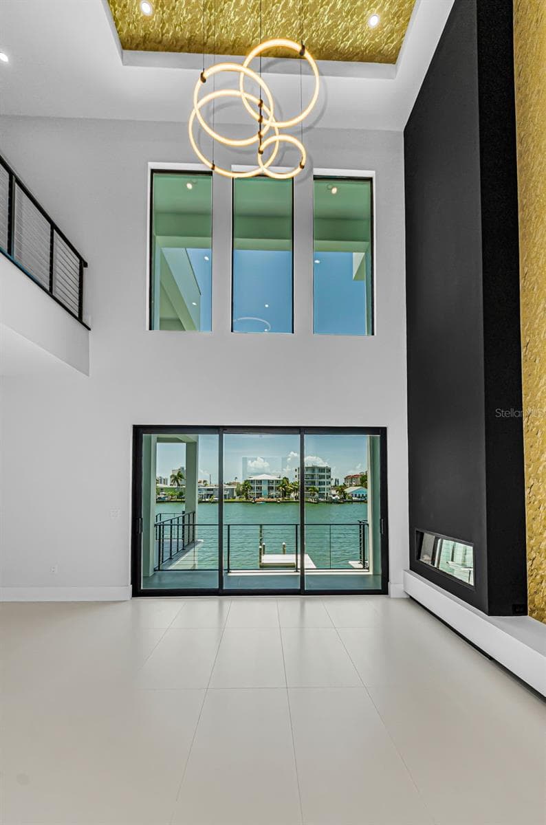 43 DOLPHIN DRIVE — photo 15 of 100