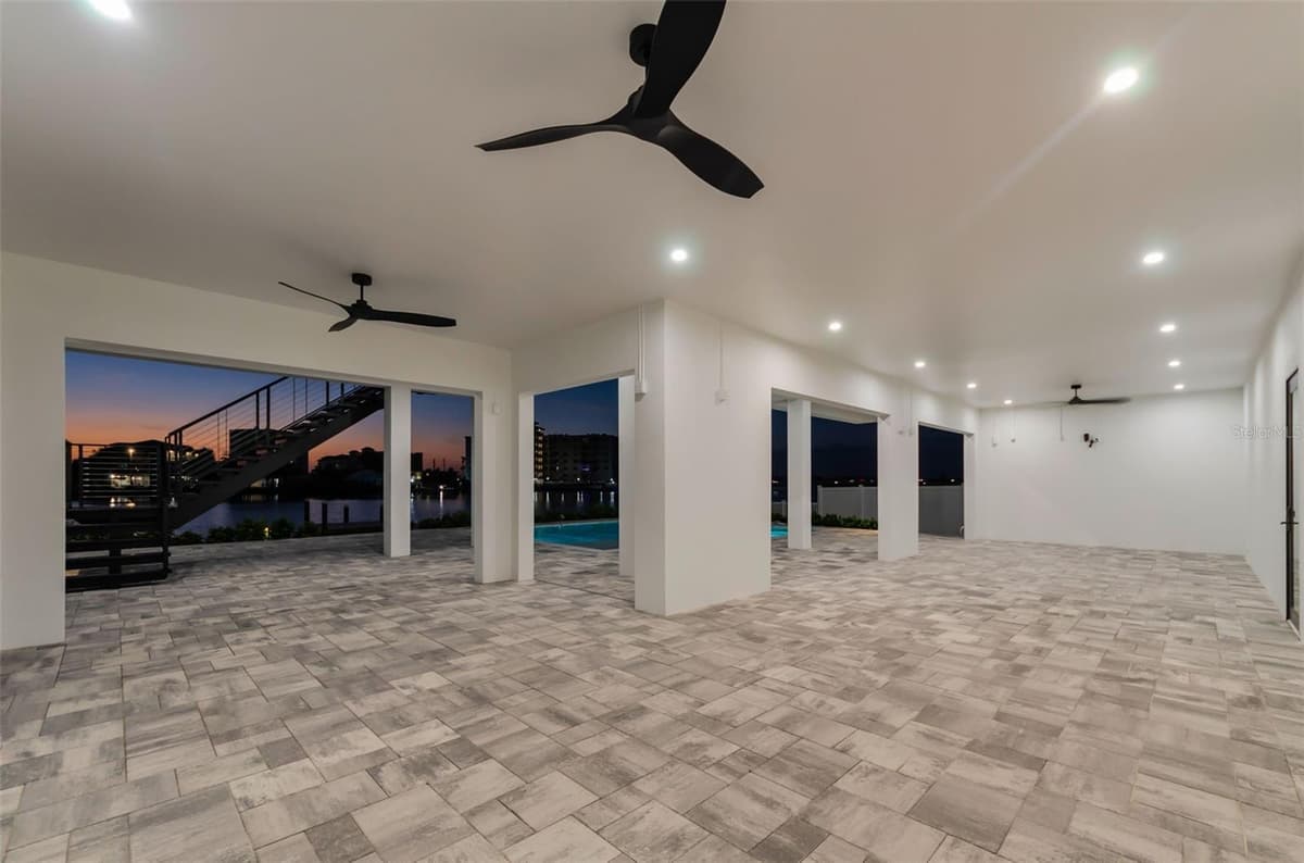 43 DOLPHIN DRIVE — photo 75 of 100
